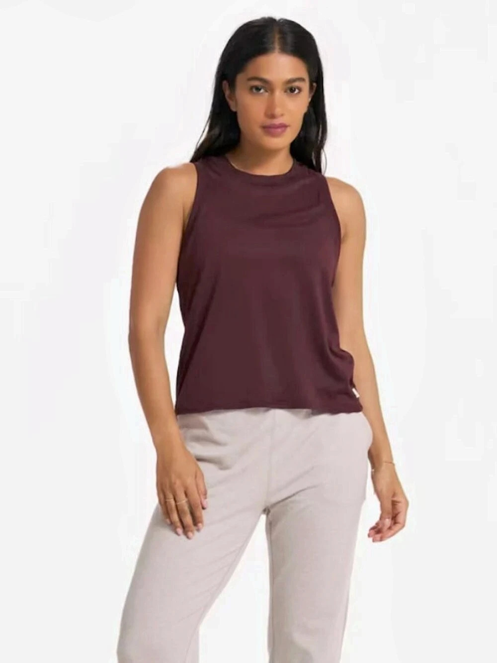 Vuori Womens Energy Tank Top In Ruby Heather